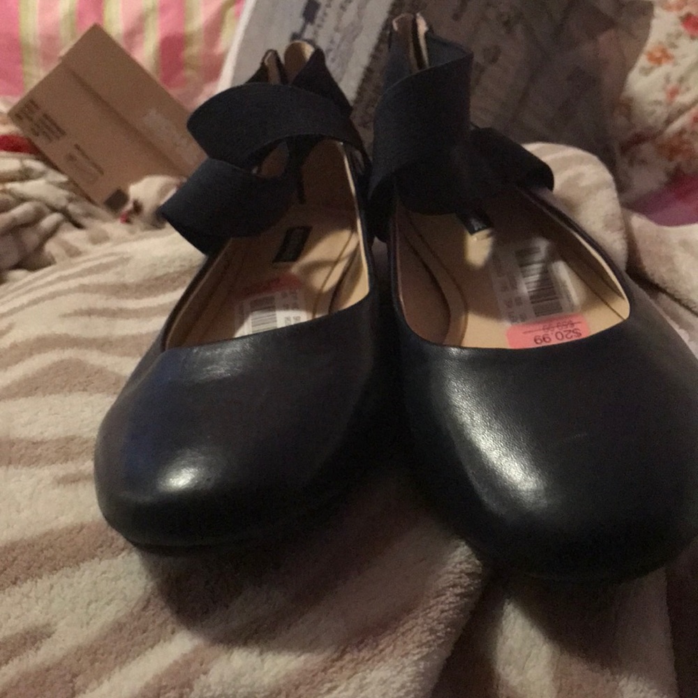 Navy blue Alex Marie flats